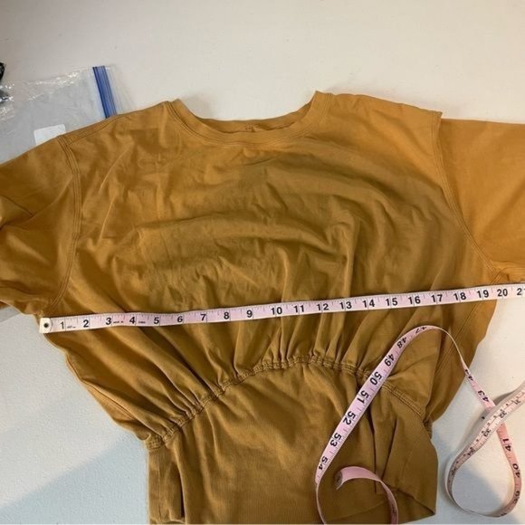 LULULEMON ATHLETICA LA RELAXED FIT RIBBED WAIST FITTED SHORT SLEEVE CROP TOP 12 - Picture 5 of 5